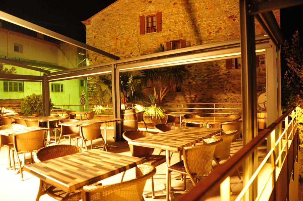 Logis Auberge Restaurant Du Vigneron Кюкюньян Екстер'єр фото